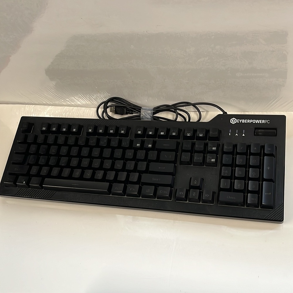 Like New - CyberPowerPC Gaming Computer Keyboard - Picture 3 of 5